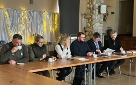 uczestnicy spotkania w sali