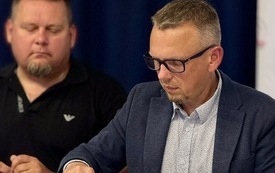 Podpisanie umowy granty sołeckie