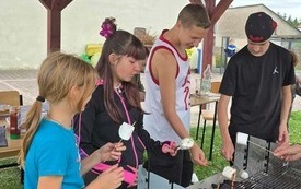 Poczęstunek po sprzątaniu