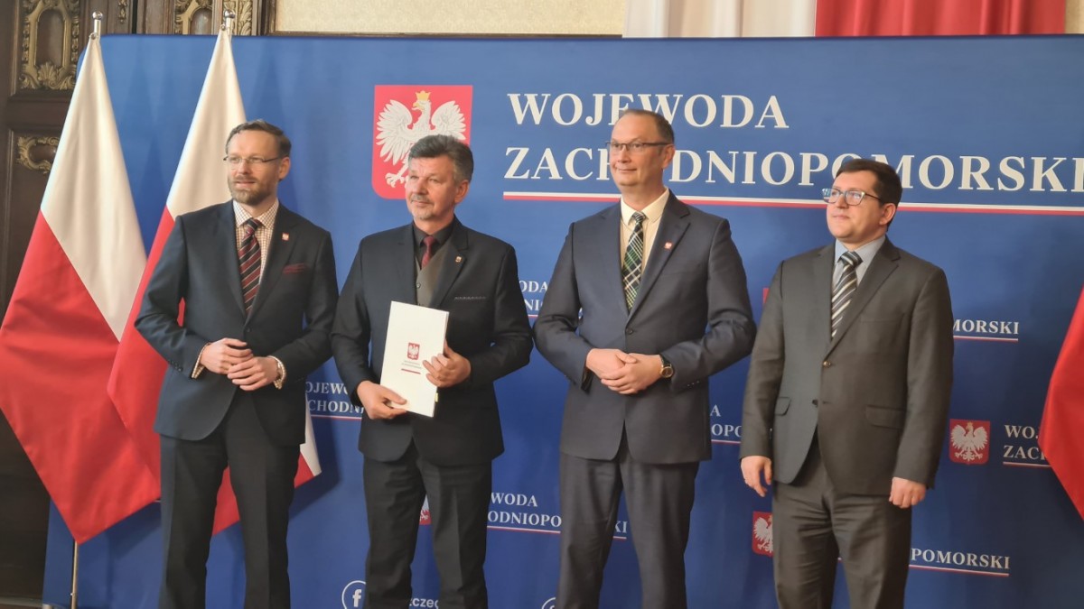 Podpisanie umowy na przebudowę ul. Świerkowej w Miejscowości Moryń