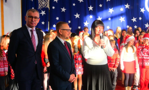 Zdjęcie do Spotkanie wigilijne i jasełka w szkołach w gminie Moryń