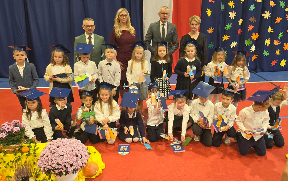 Pasowanie pierwszoklasistów w Szkole Podstawowej w Moryniu